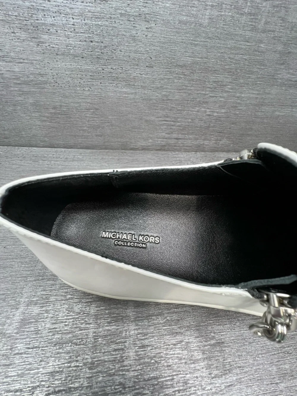 NEW Michael Kors Collection Grayson Leather Slip-On Sneakers Size 7 White Silver